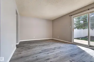 Interior photo 2 of 18 LAKEWOOD VG NW