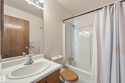 Interior photo 4 of 1242 JOYCE CR NW
