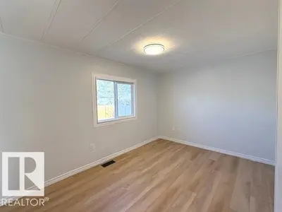 Interior photo 3 of 67 Ridgeway Drive NW