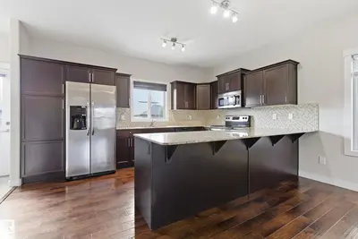 Interior photo 2 of 39 GREENBURY BV