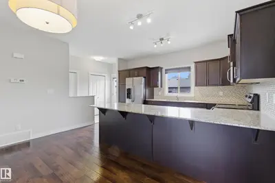 Interior photo 4 of 39 GREENBURY BV