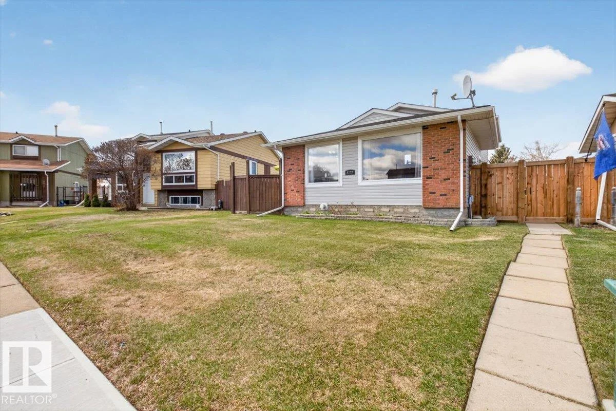 4222 49 ST, Gibbons - 3 bedroom Detached Single Family for sale