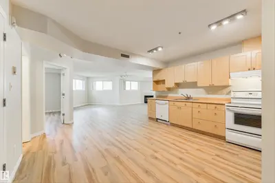 Interior photo 2 of #112 10311 111 ST NW