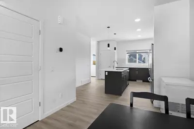 Interior photo 1 of 3323 ERLANGER BN NW