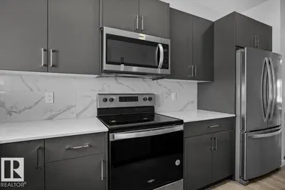 Interior photo 3 of 3323 ERLANGER BN NW