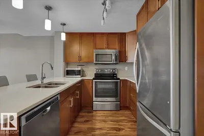 Interior photo 1 of #311 7508 GETTY GREEN GATE GA NW