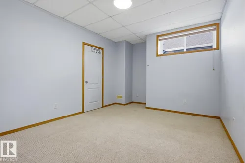 9904 144 AV NW, Edmonton - $609,900