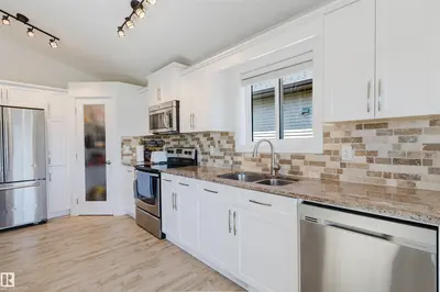 Interior photo 3 of 5201 Bon Acres CR