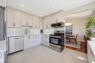 Interior photo 4 of 14521 85 AV NW