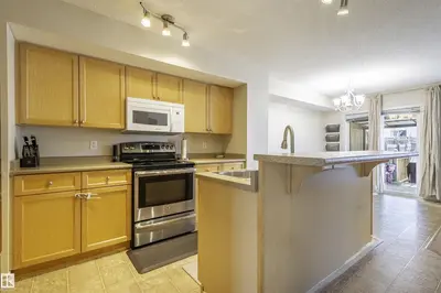 Interior photo 2 of 36 HARTWICK LO