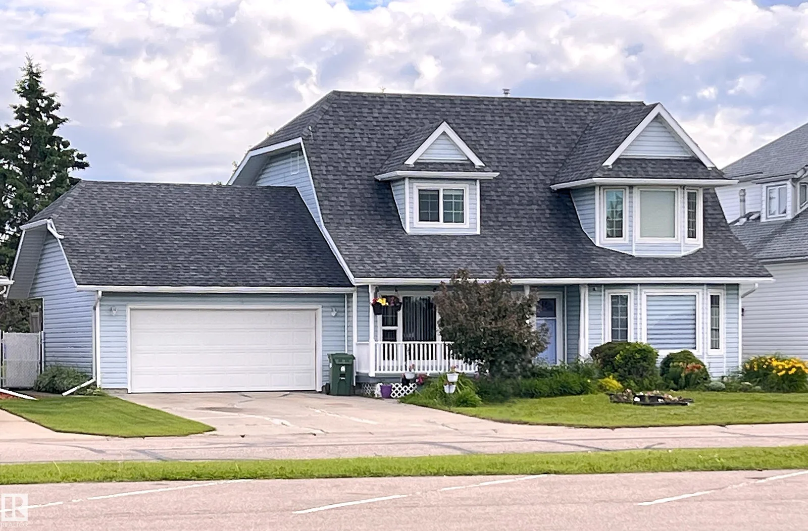 4003 LAKESHORE DR, Bonnyville Town - 4 bedroom Detached Single Family for sale