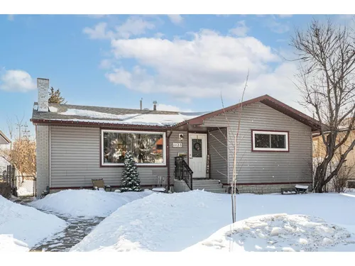 11123 50 AV NW, Edmonton - $539,888