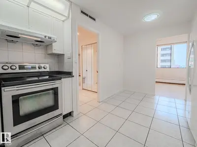 Interior photo 2 of #1403 10160 115 ST NW
