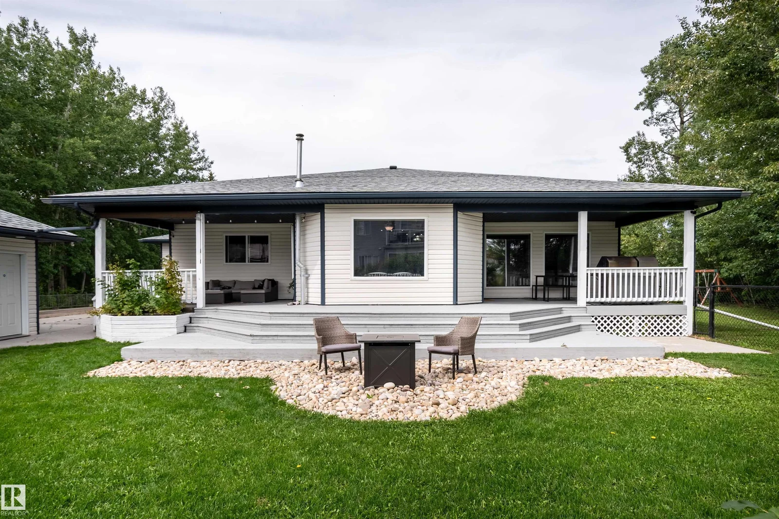 21 Power DR, Rural Lac Ste. Anne County - 6 bedroom Detached Single Family for sale