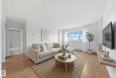 Interior photo 2 of #808 9710 105 ST NW
