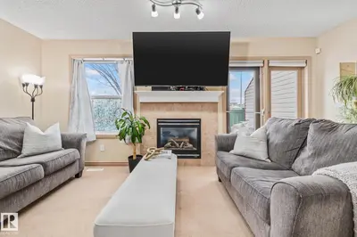 Interior photo 3 of #7 15 WOODSMERE CL