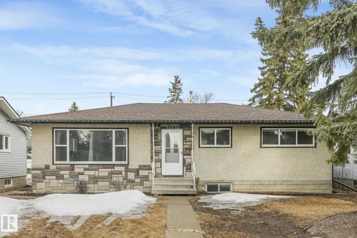 15704 91 AV NW, Edmonton - $449,900