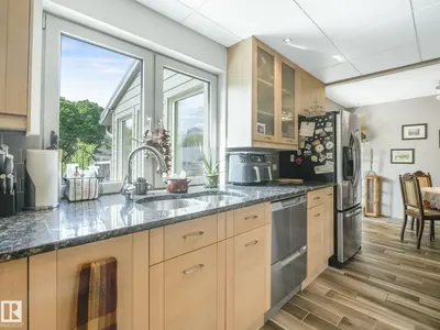 Interior photo 3 of 10961 75 AV NW