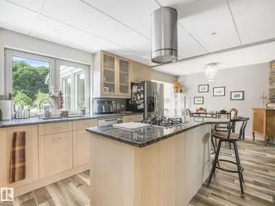 Interior photo 2 of 10961 75 AV NW
