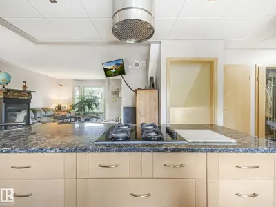 Interior photo 4 of 10961 75 AV NW