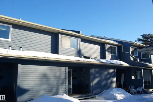 208 LAKESIDE GR, St. Albert - $269,900