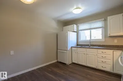 Interior photo 3 of 8039 27 AV NW