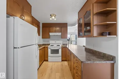 Interior photo 4 of #908 9715 110 ST NW