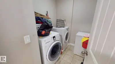 Interior photo 3 of 4017 41B Ave