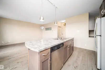 Interior photo 4 of #421 4008 SAVARYN DR SW