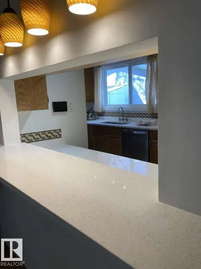Interior photo 2 of 15212 86 AV NW