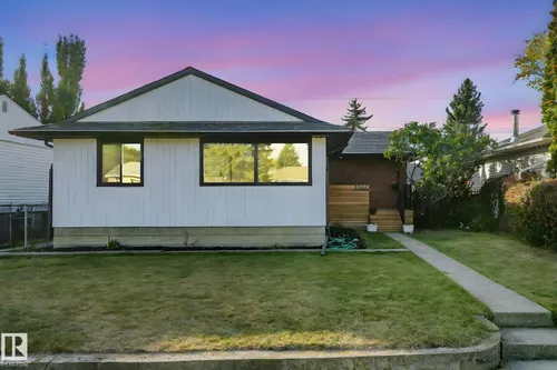 7404 82 ST NW, Edmonton - $575,000
