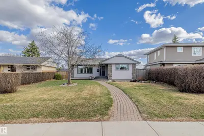 Interior photo 1 of 7927 71 AV NW