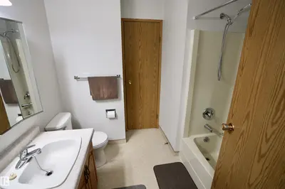 Interior photo 3 of 4009 48 AV