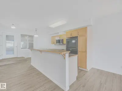 Interior photo 4 of #112 11039 83 AV NW