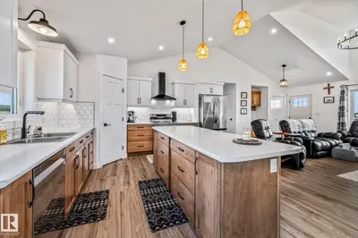 Interior photo 3 of 59351 Range Road 155