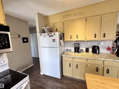 Interior photo 2 of 5121 52 ST