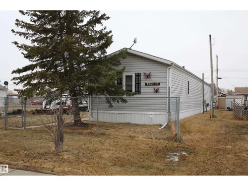 4839 49 AV, Chipman - $175,000
