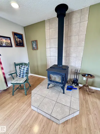 Interior photo 4 of 5121 52 ST