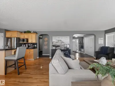 Interior photo 2 of 18 FOXBORO RU