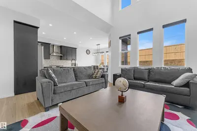 Interior photo 4 of 2315 51 ST SW