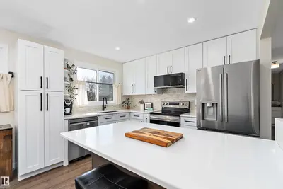 Interior photo 4 of 16 CAMELOT AV