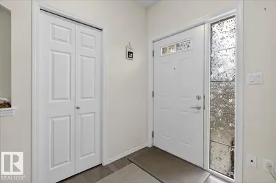 Interior photo 2 of #17 1179 SUMMERSIDE DR SW