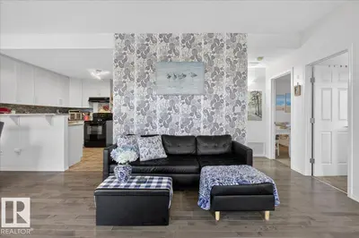 Interior photo 4 of #17 1179 SUMMERSIDE DR SW