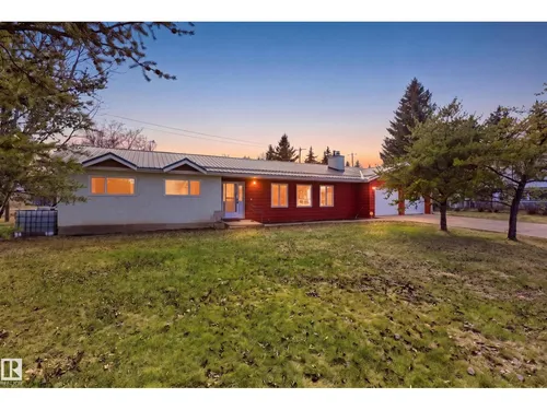 5319 49 AV, Onoway - $329,000