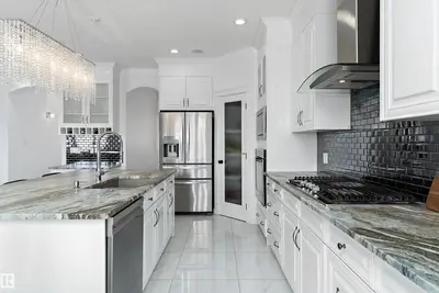 Interior photo 3 of 1242 STARLING DR NW