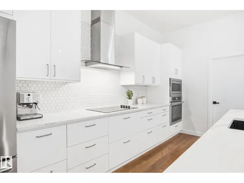 9821 85 AV NW, Edmonton - $1,199,000