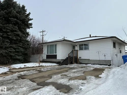 4503 56 AV, Wetaskiwin - $249,900