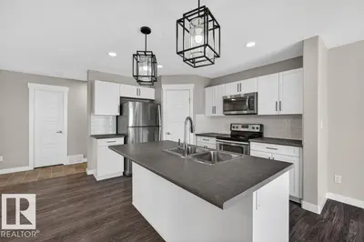 Interior photo 2 of 1363 ADAMSON DR SW