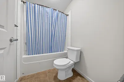Interior photo 3 of 228 5515 7 Ave SW