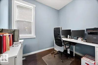 Interior photo 4 of 8048 18 AV SW